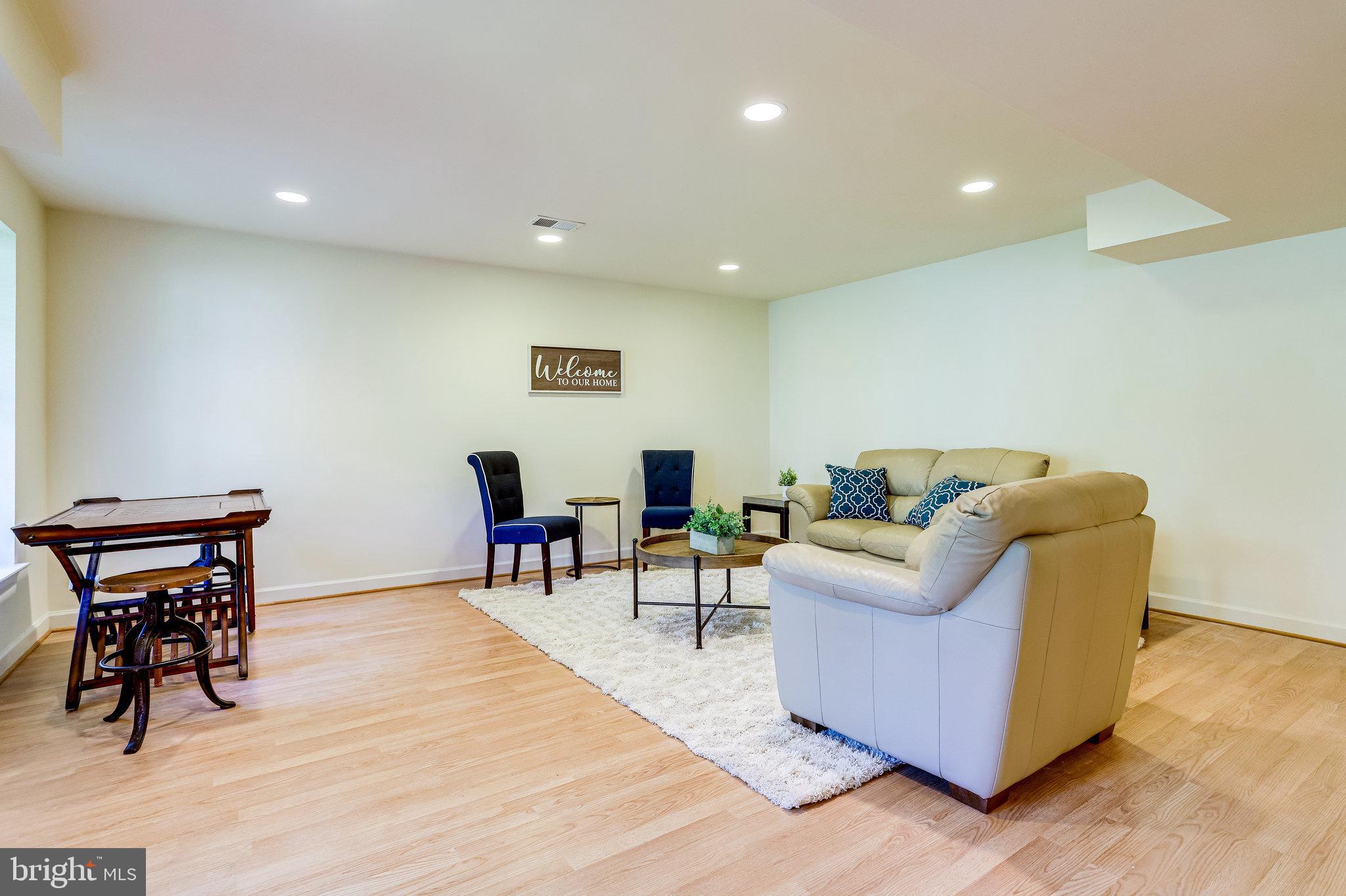 JOHNSONS HILL - Residential