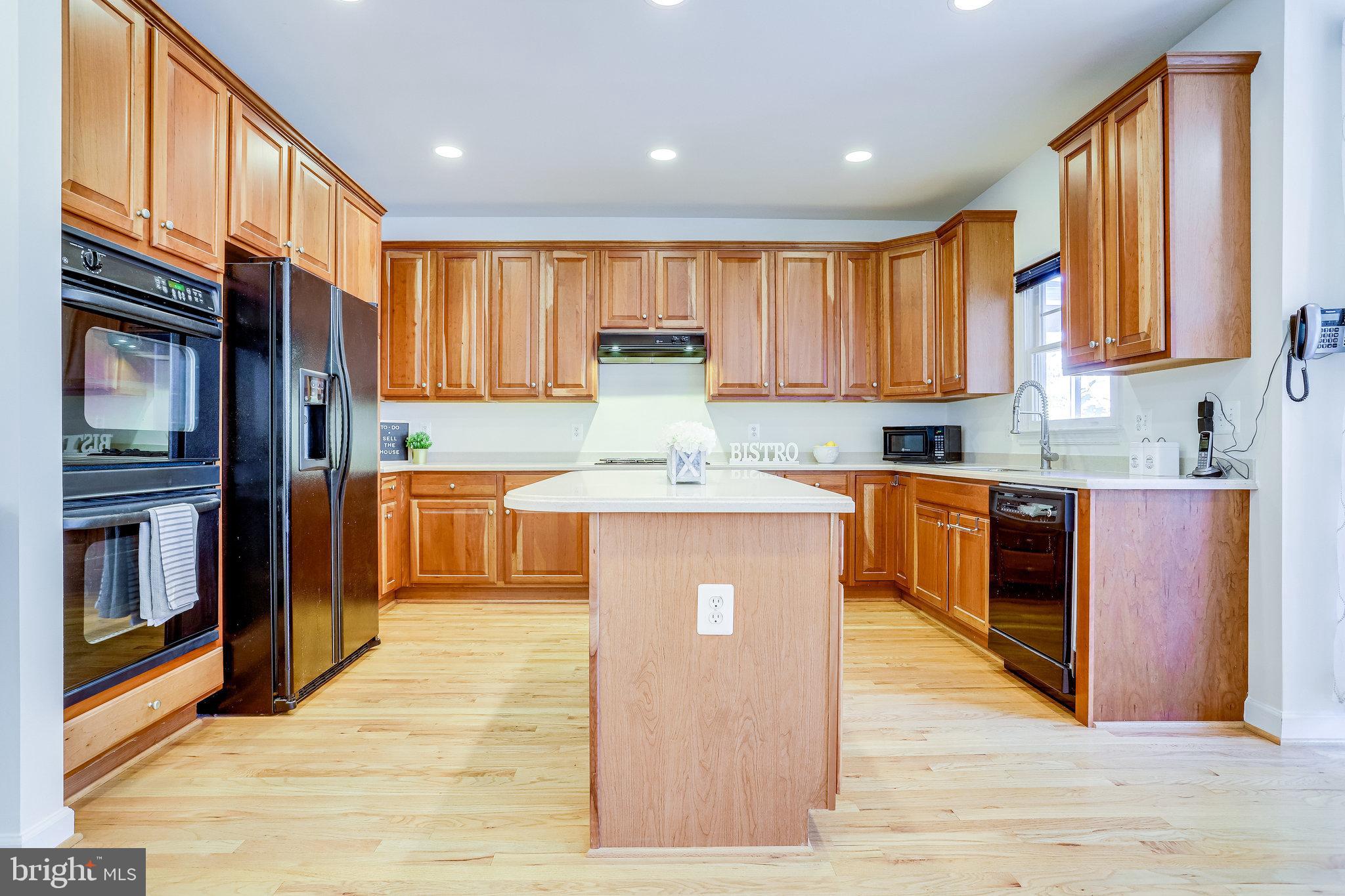 JOHNSONS HILL - Residential