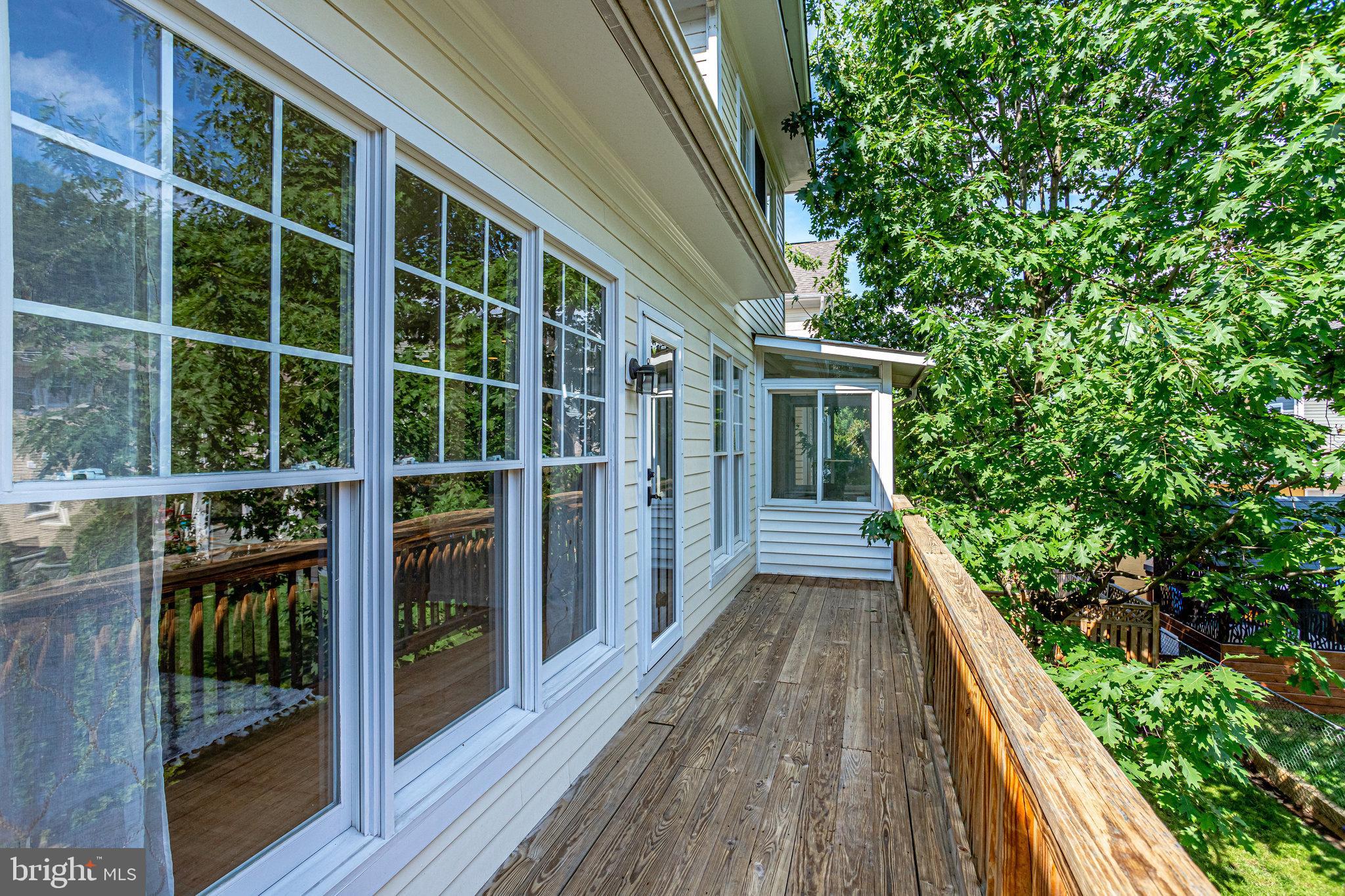 JOHNSONS HILL - Residential