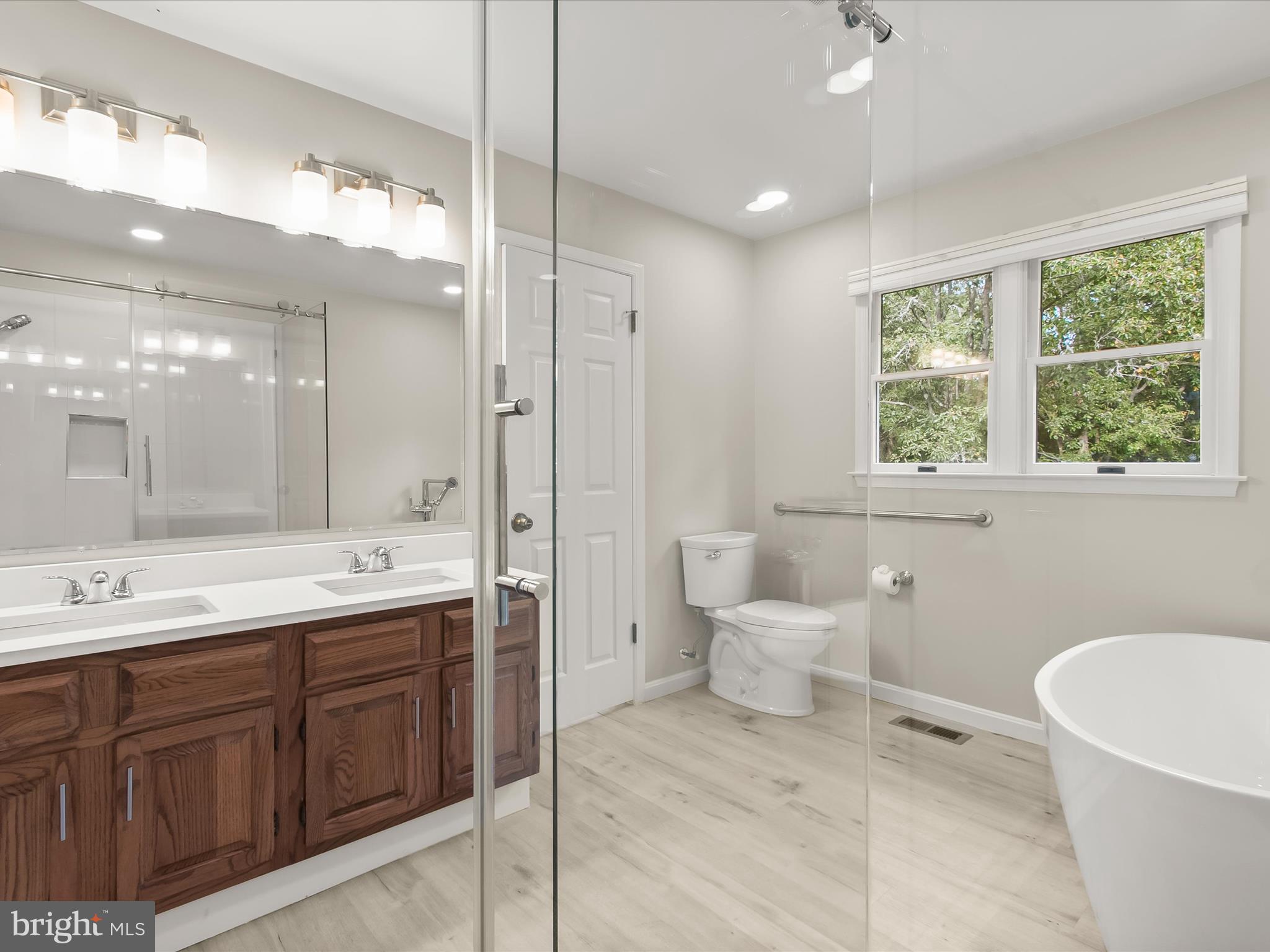 MOUNT HEBRON - Residential