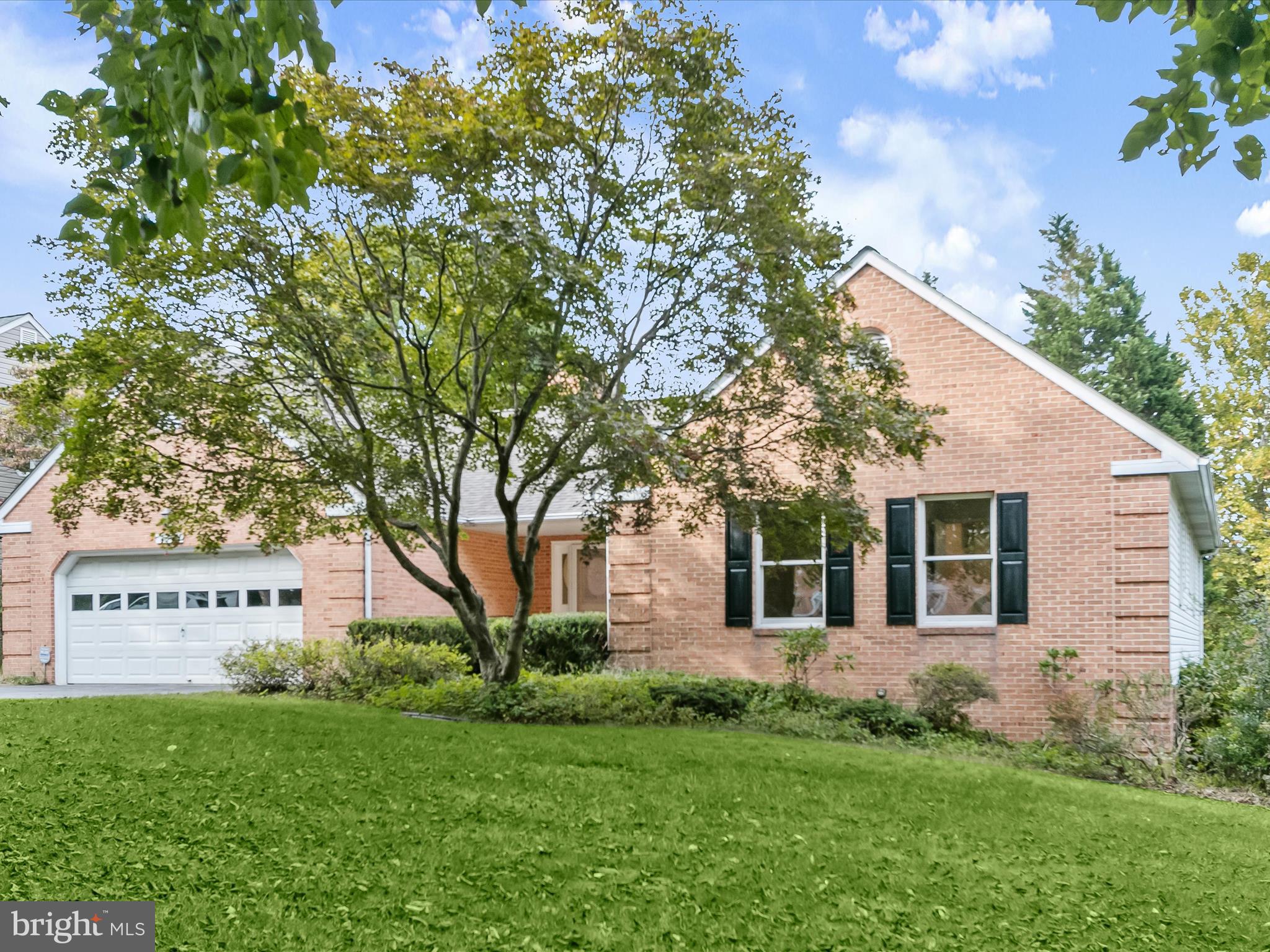 2515 ASHBROOK DRIVE W