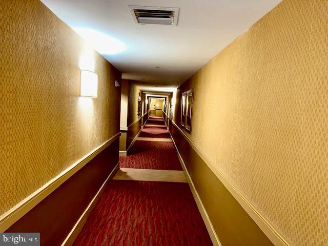 QUEEN VILLAGE - Residential