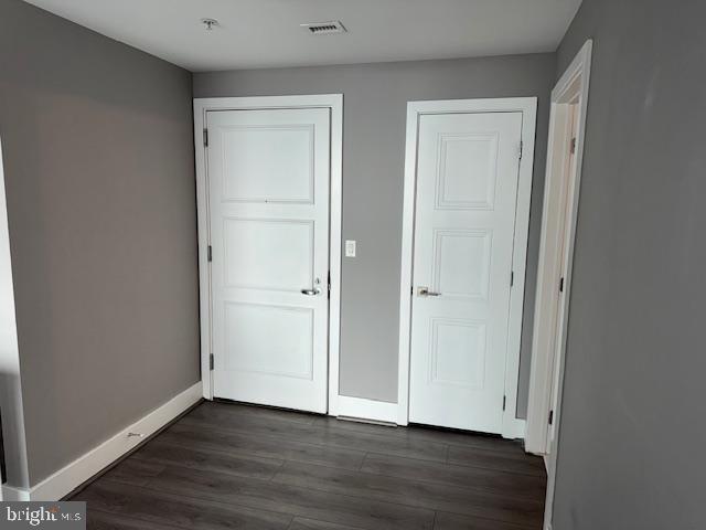 QUEEN VILLAGE - Residential