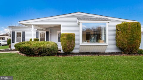 731 DOGWOOD DRIVE NORTH WALES PA 19454