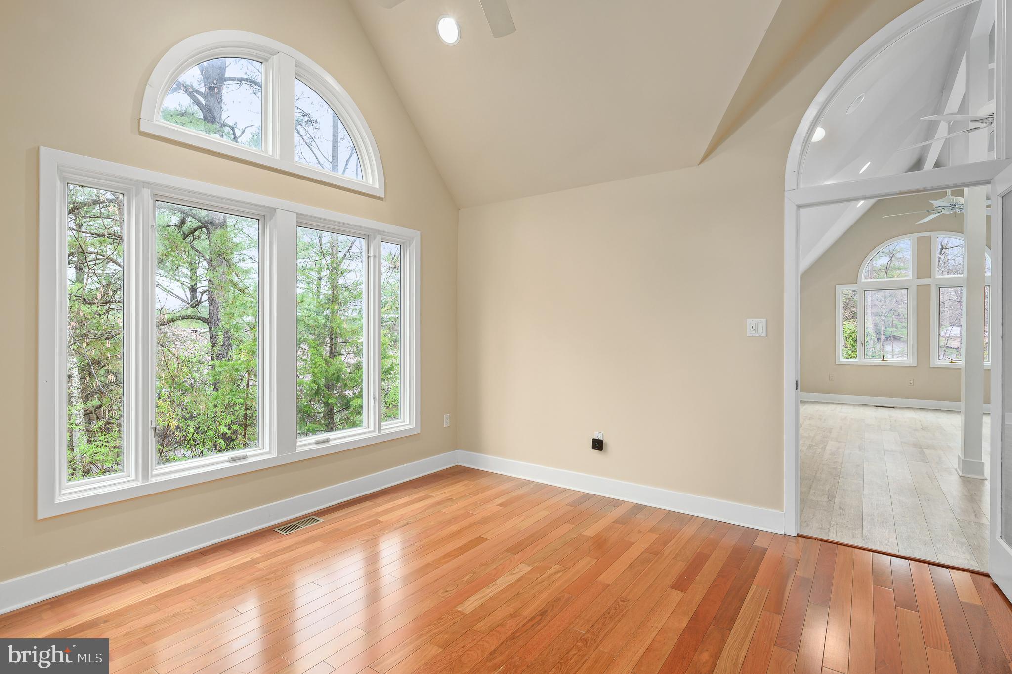 RESTON - Residential