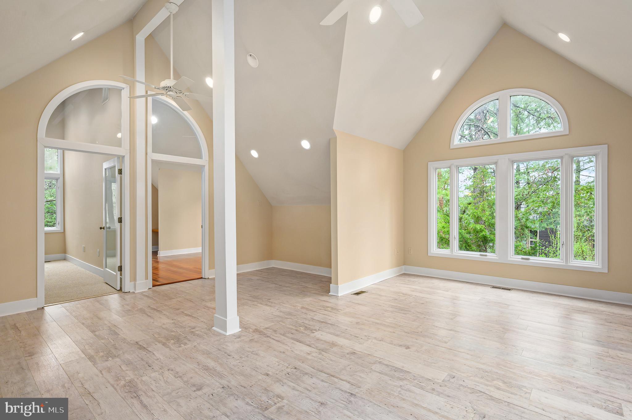 RESTON - Residential