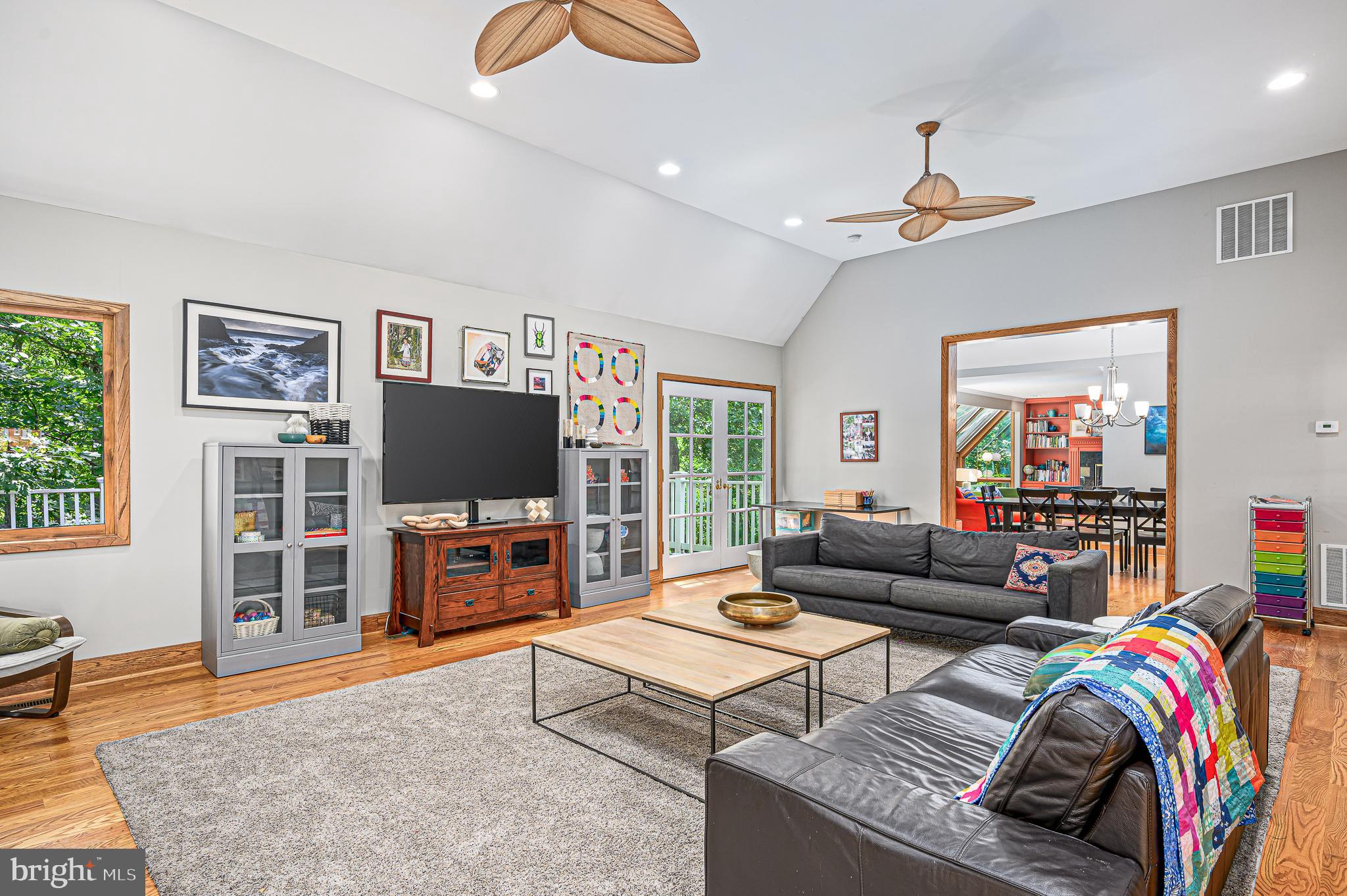 RESTON - Residential