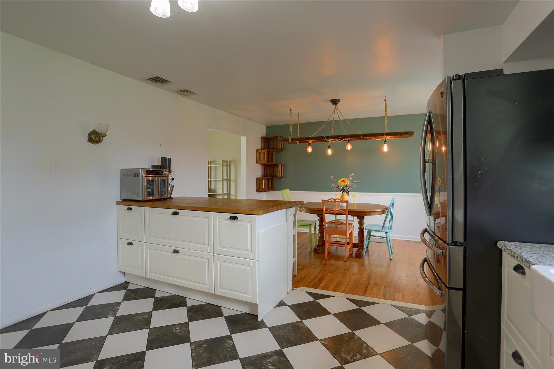 ORCHARD CREST MANOR - Residential