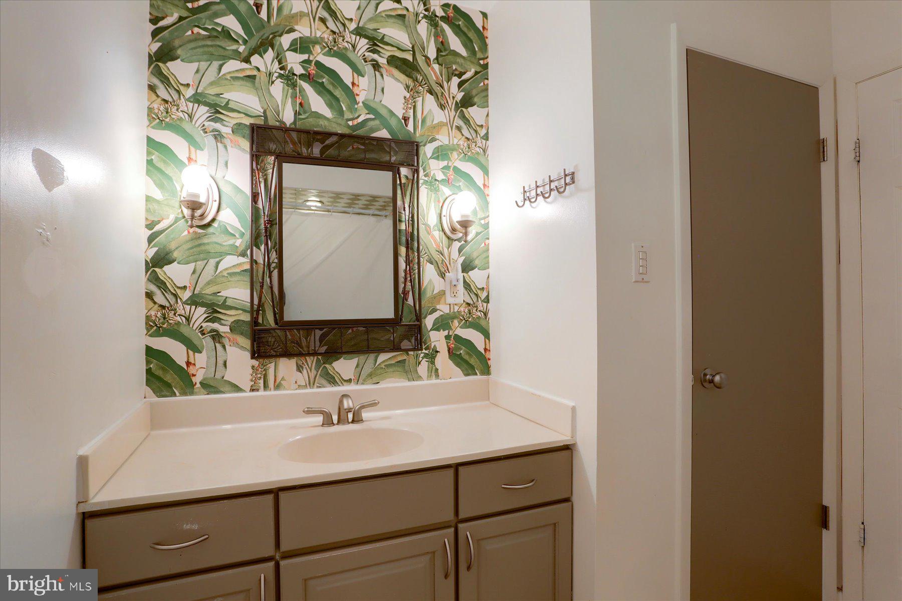 ORCHARD CREST MANOR - Residential
