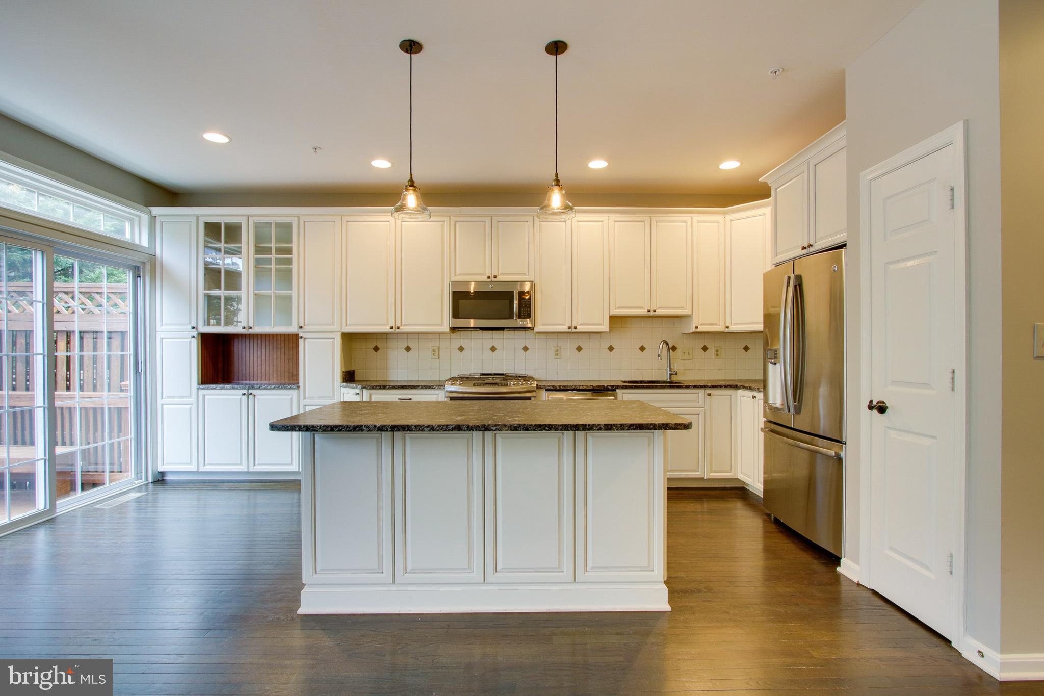 GREY ROCK VILLAS - Residential Lease