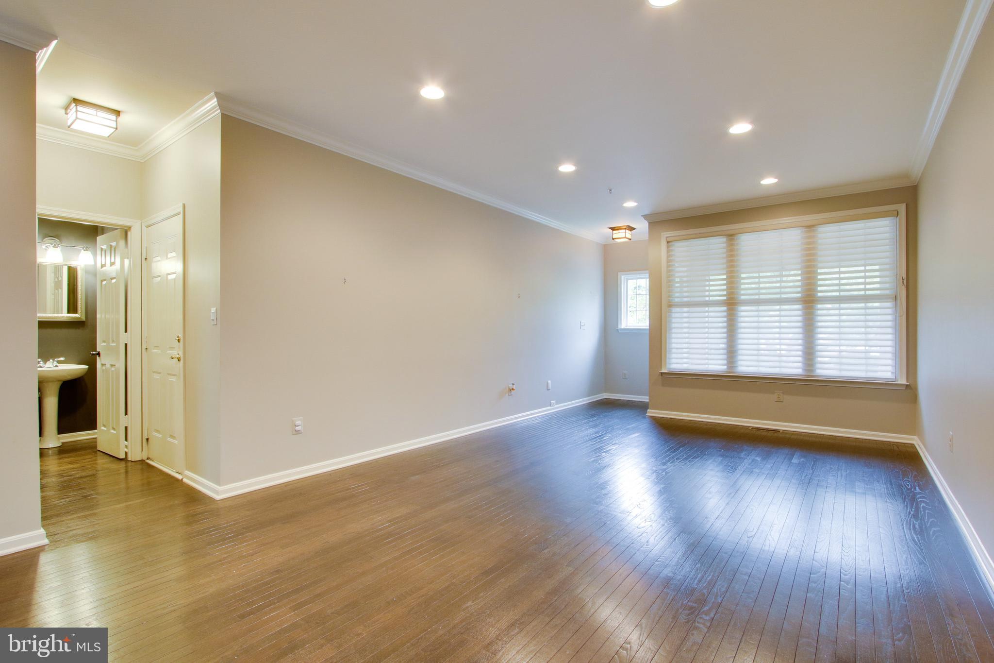 GREY ROCK VILLAS - Residential Lease