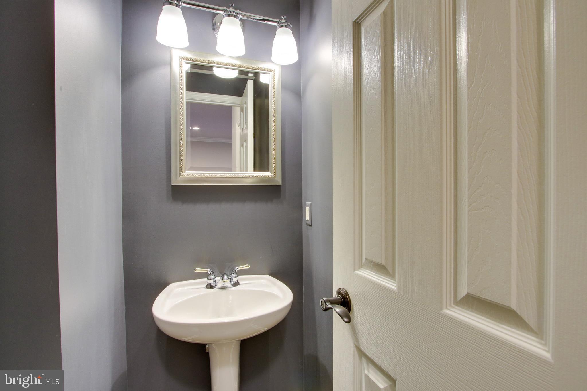 GREY ROCK VILLAS - Residential Lease