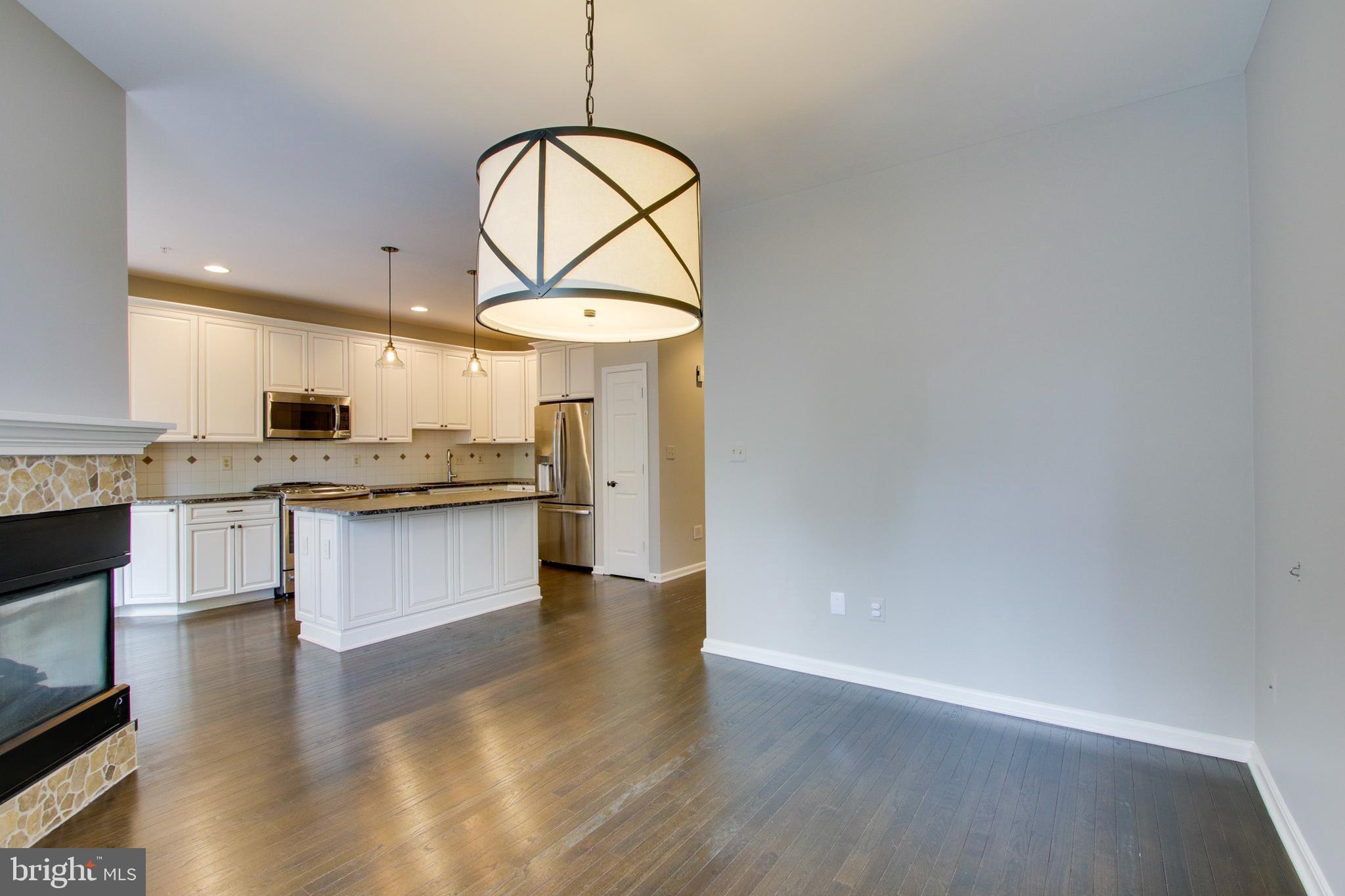 GREY ROCK VILLAS - Residential Lease