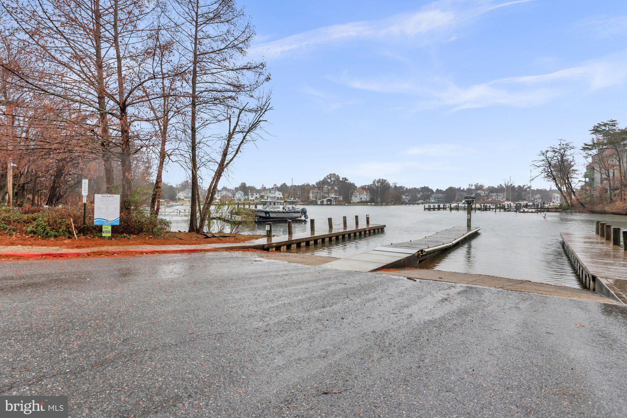 AUGUST WOODS - Residential