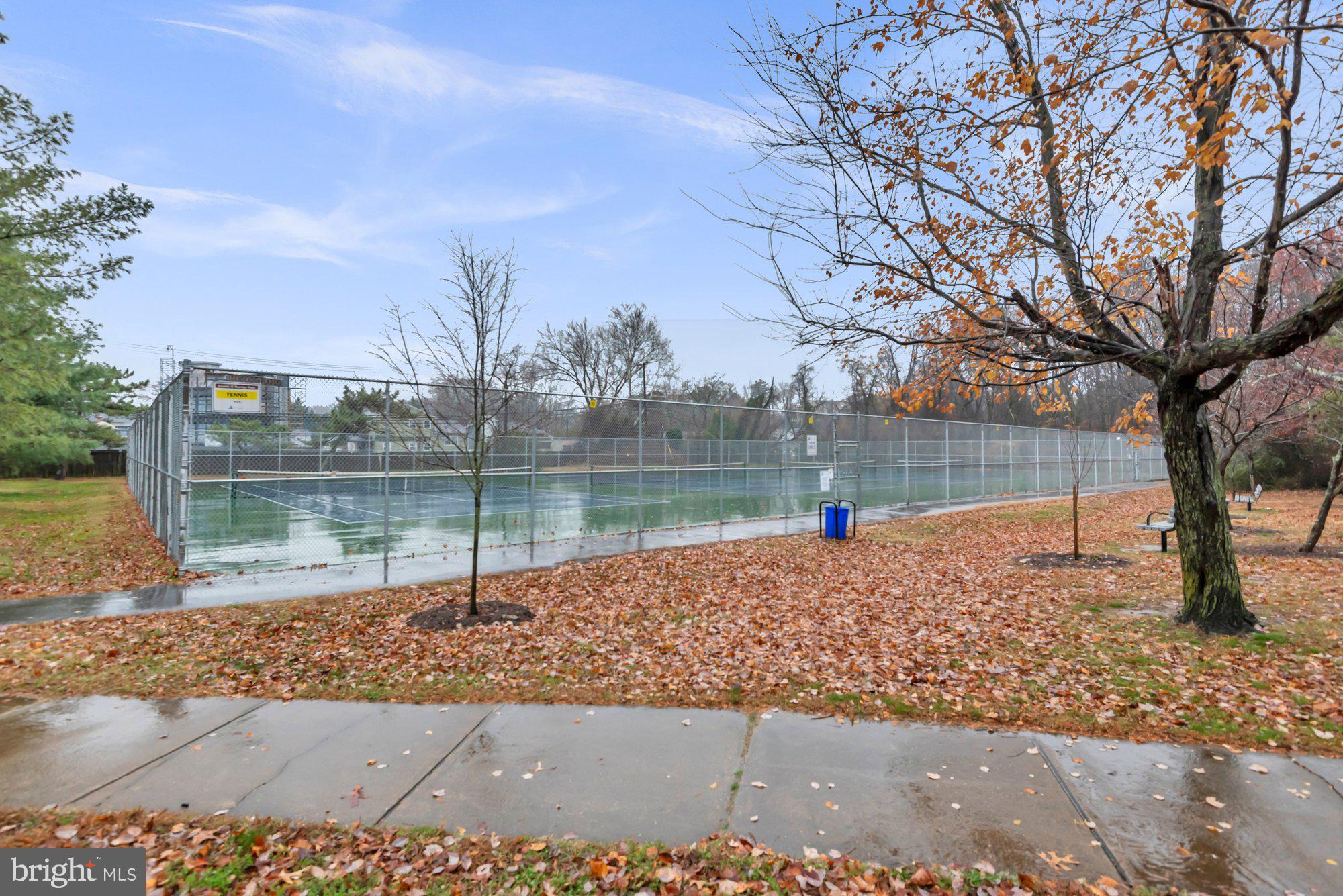 AUGUST WOODS - Residential