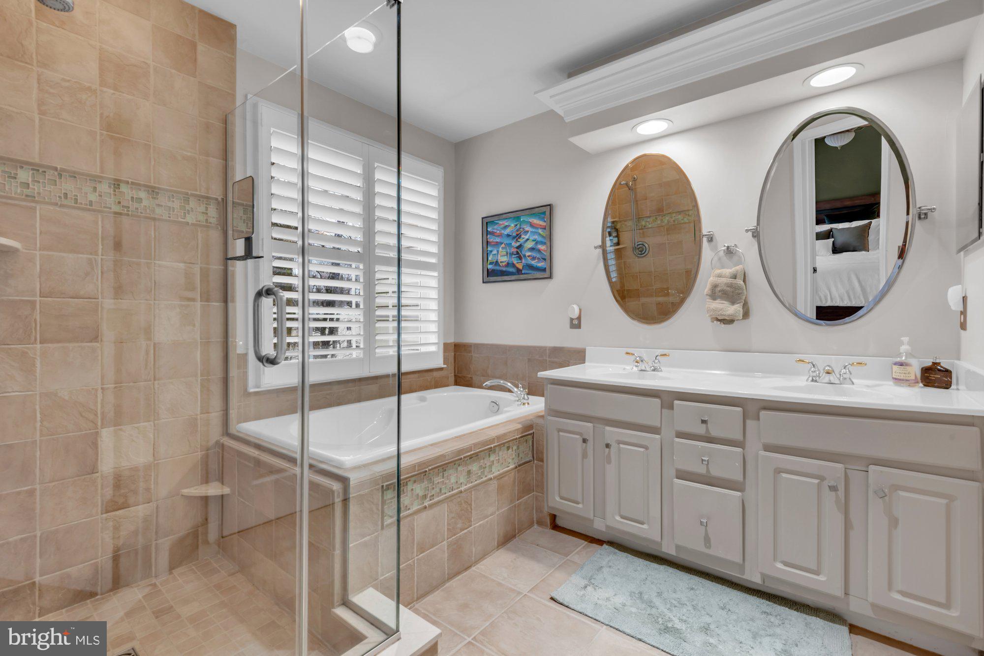 AUGUST WOODS - Residential