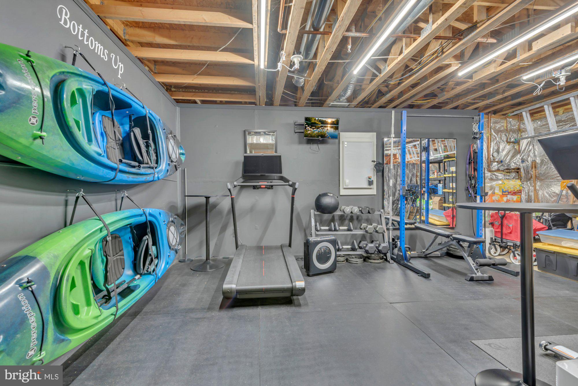 AUGUST WOODS - Residential