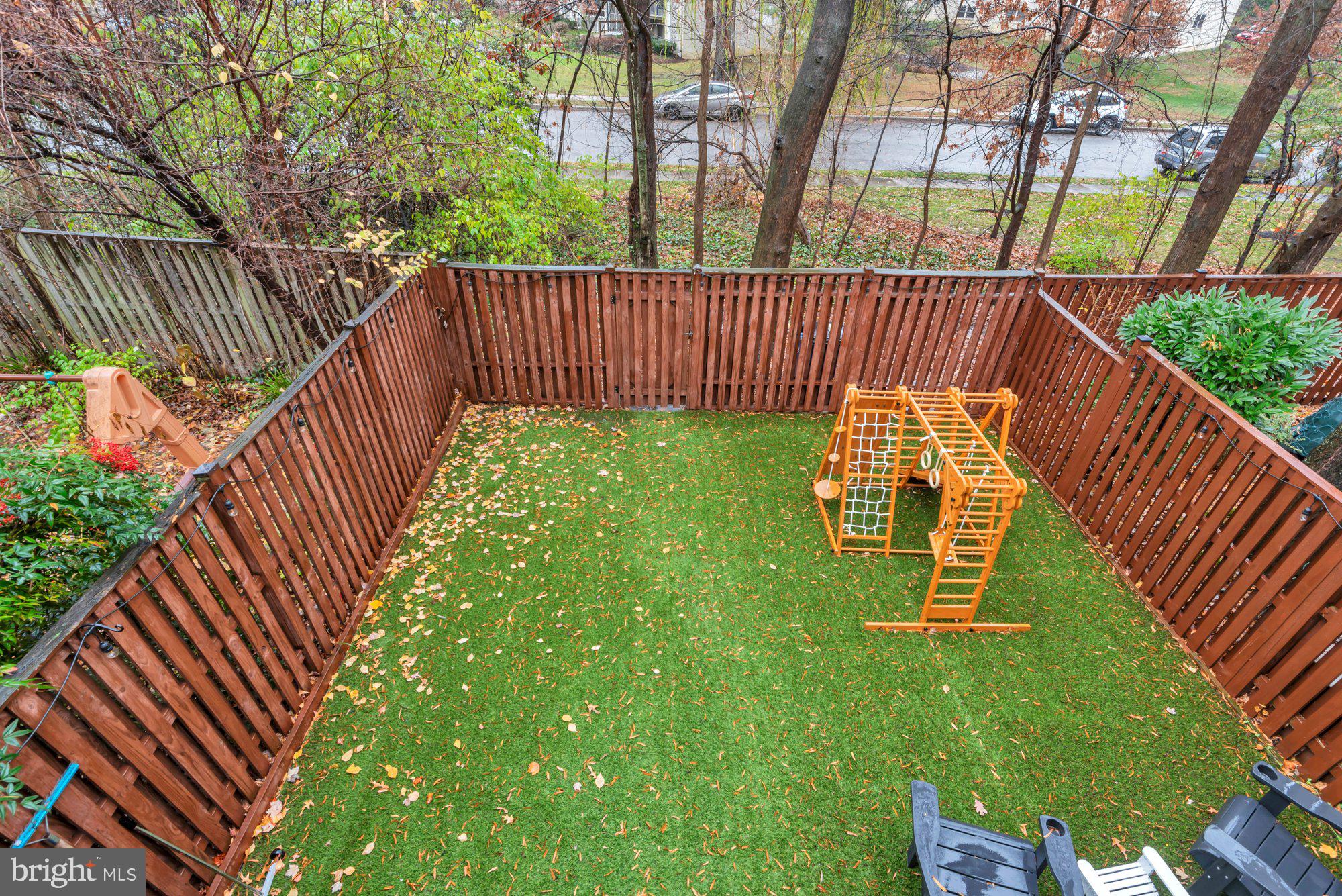 AUGUST WOODS - Residential