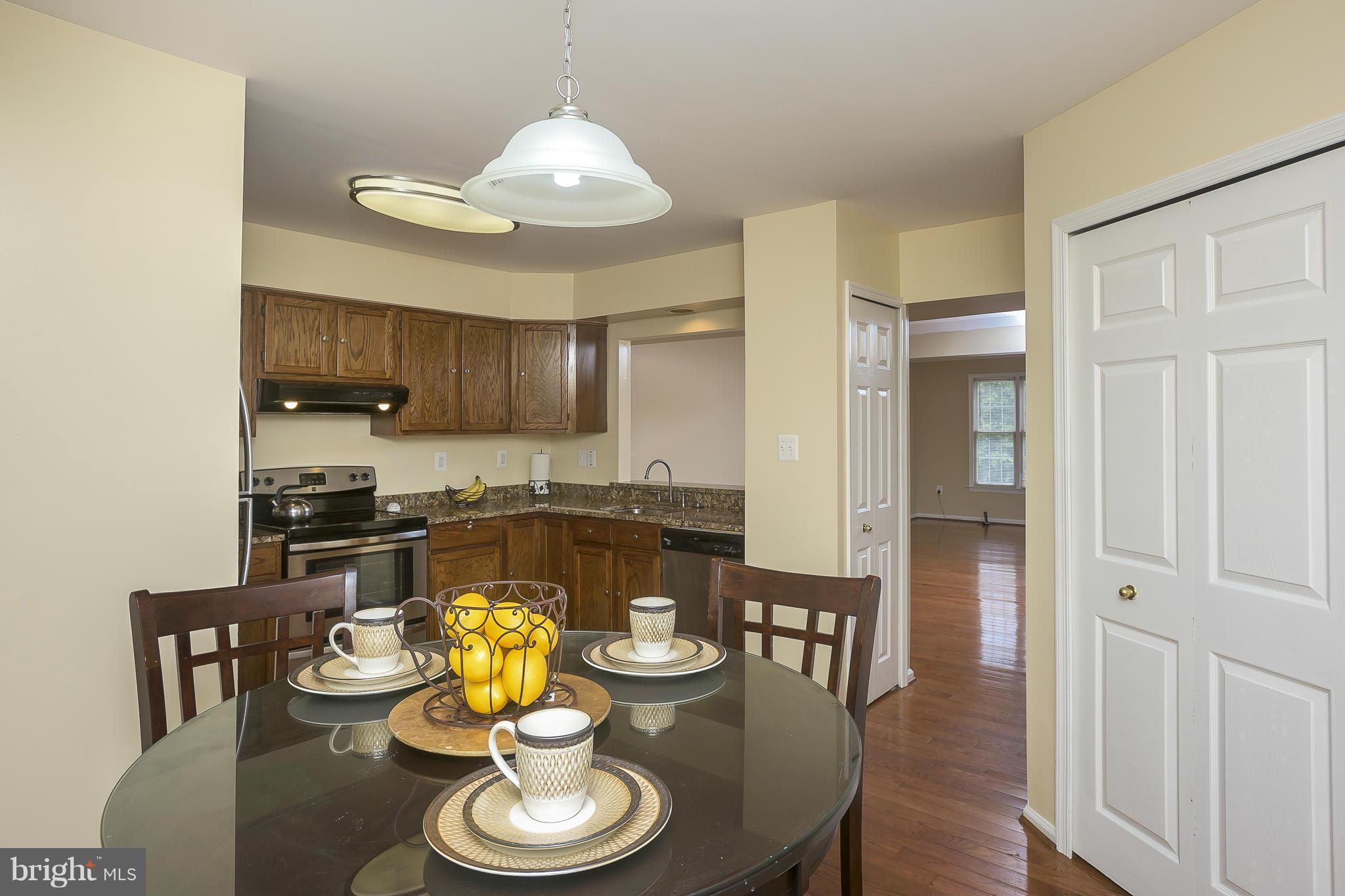 RUSSETT - Residential