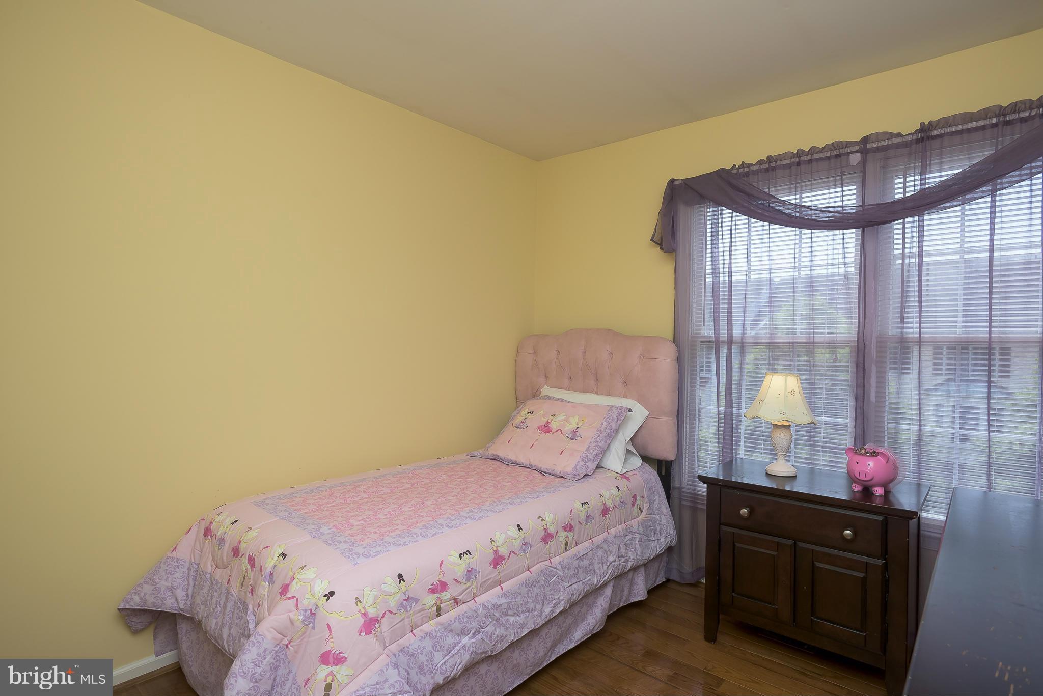 RUSSETT - Residential