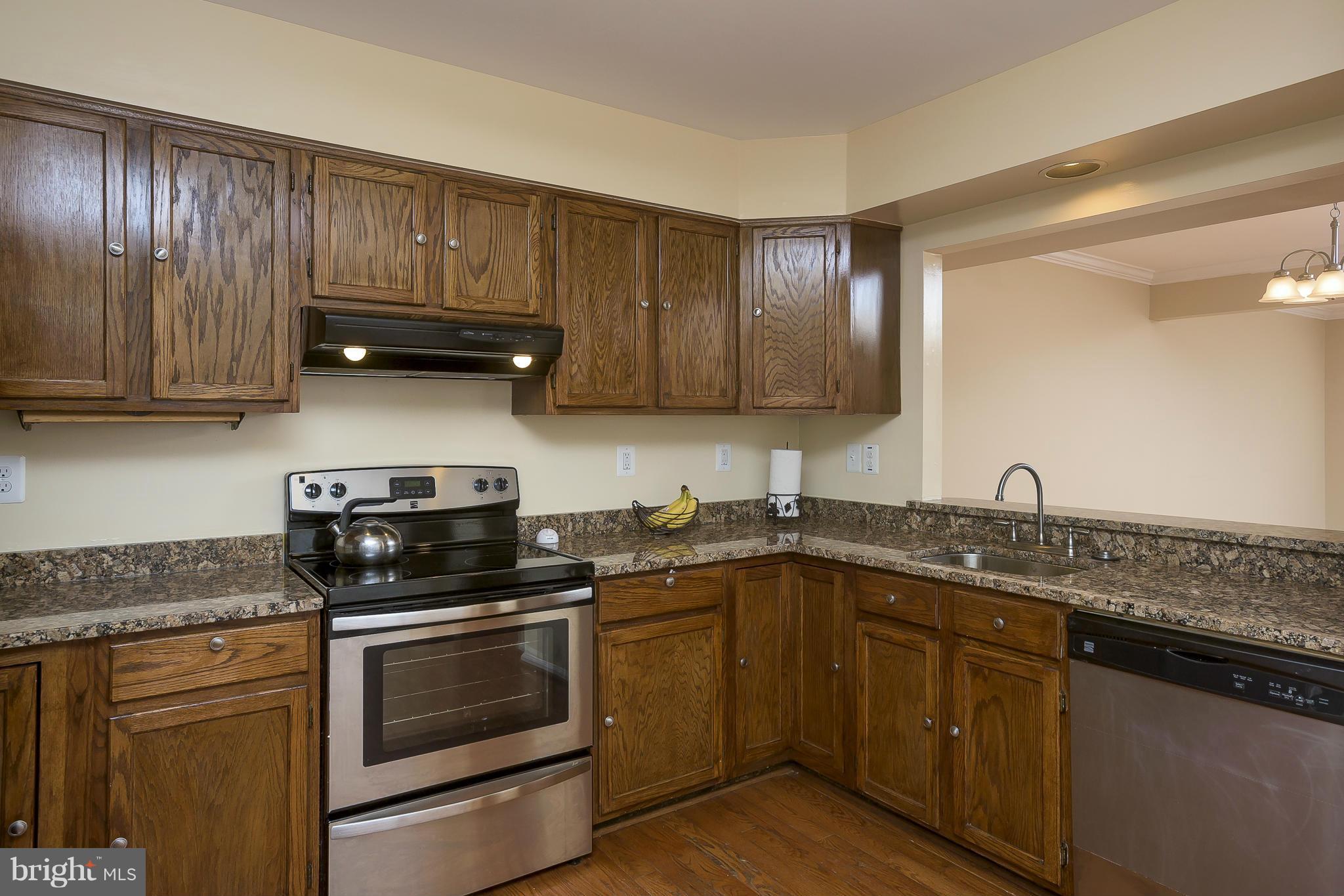 RUSSETT - Residential