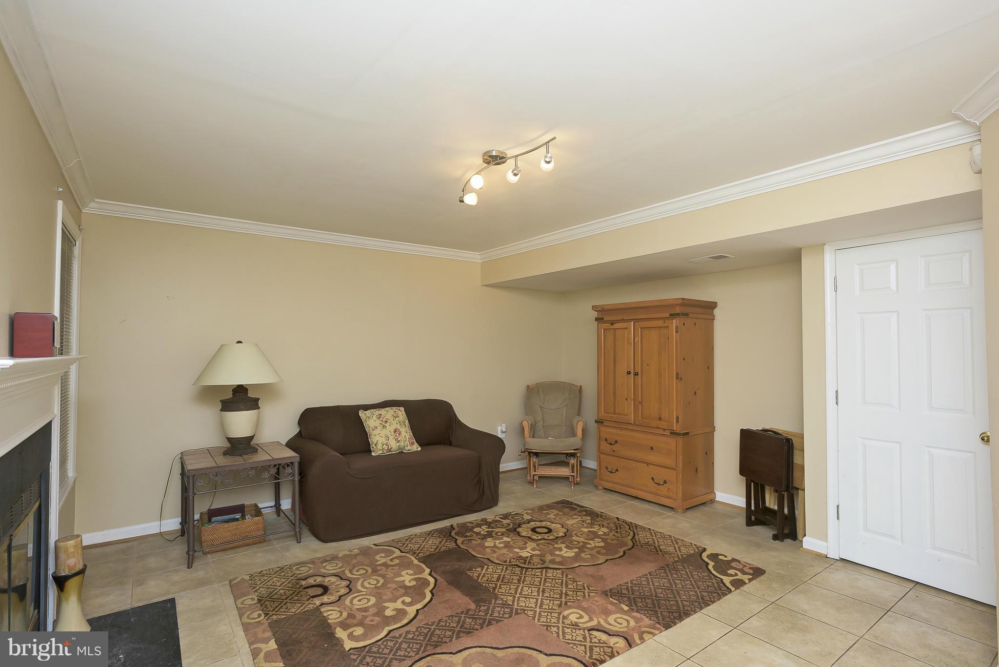 RUSSETT - Residential