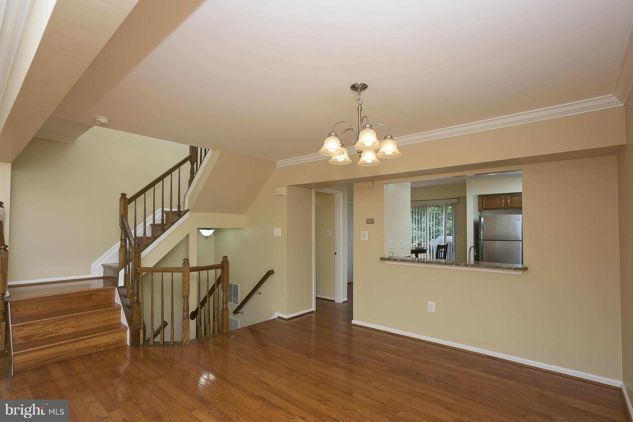 RUSSETT - Residential