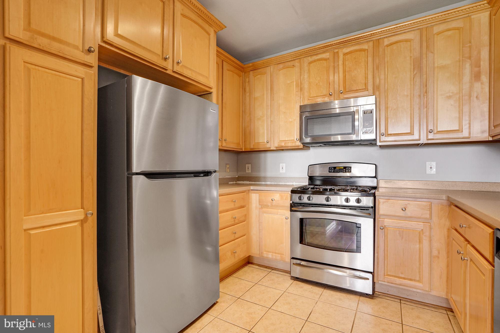 FOX MILL STATION - Residential Lease