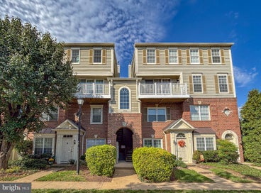 1809 KENWOOD AVENUE 301 ALEXANDRIA VA 22302