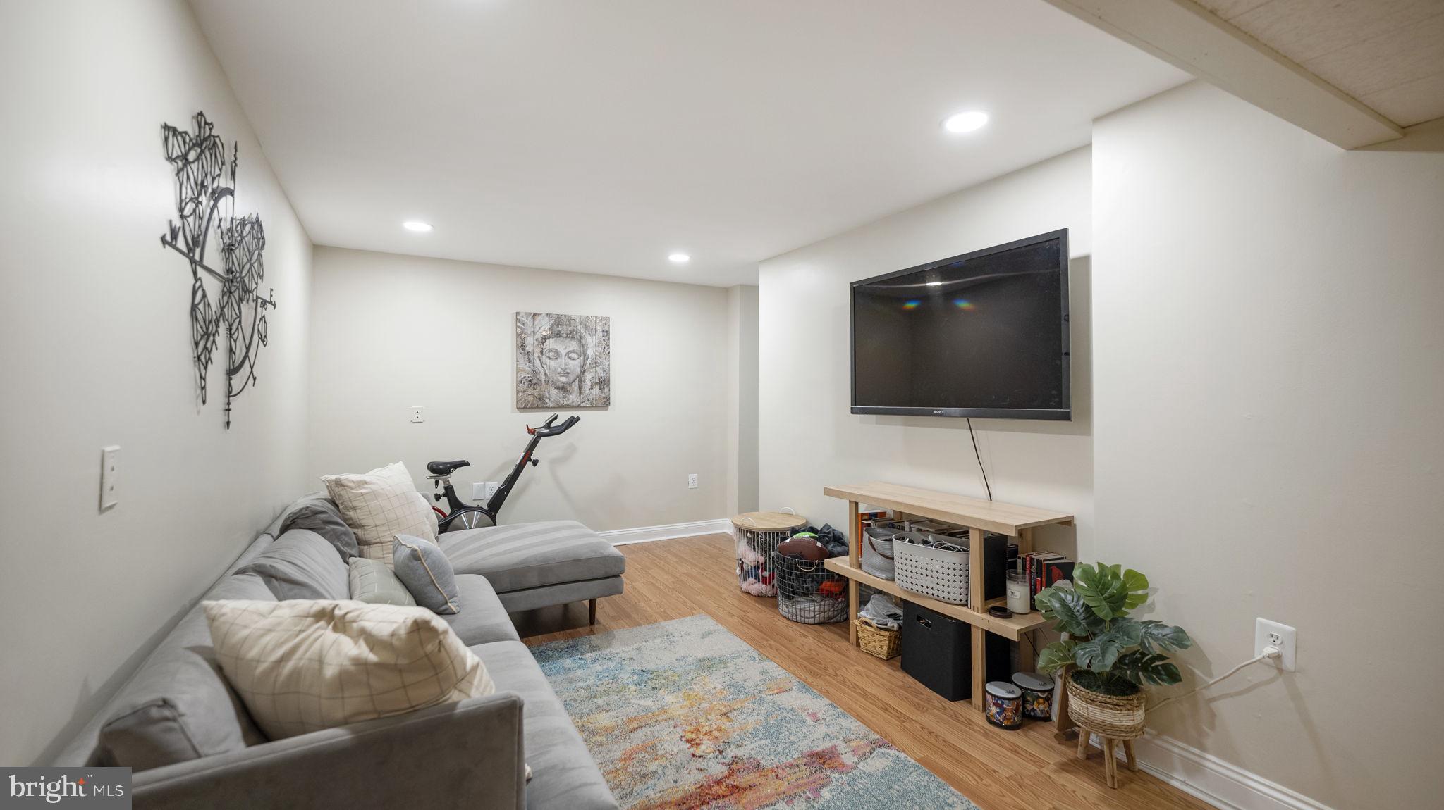 CASHELL MANOR - Residential