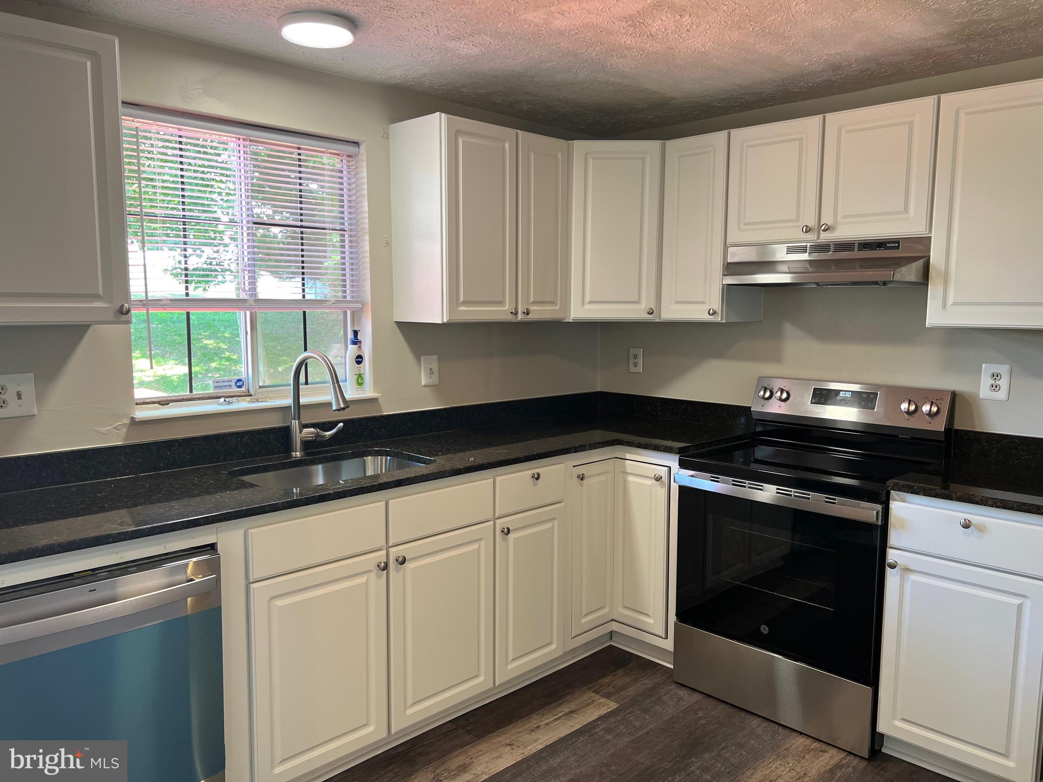 THE PLANTATIONS - Residential Lease