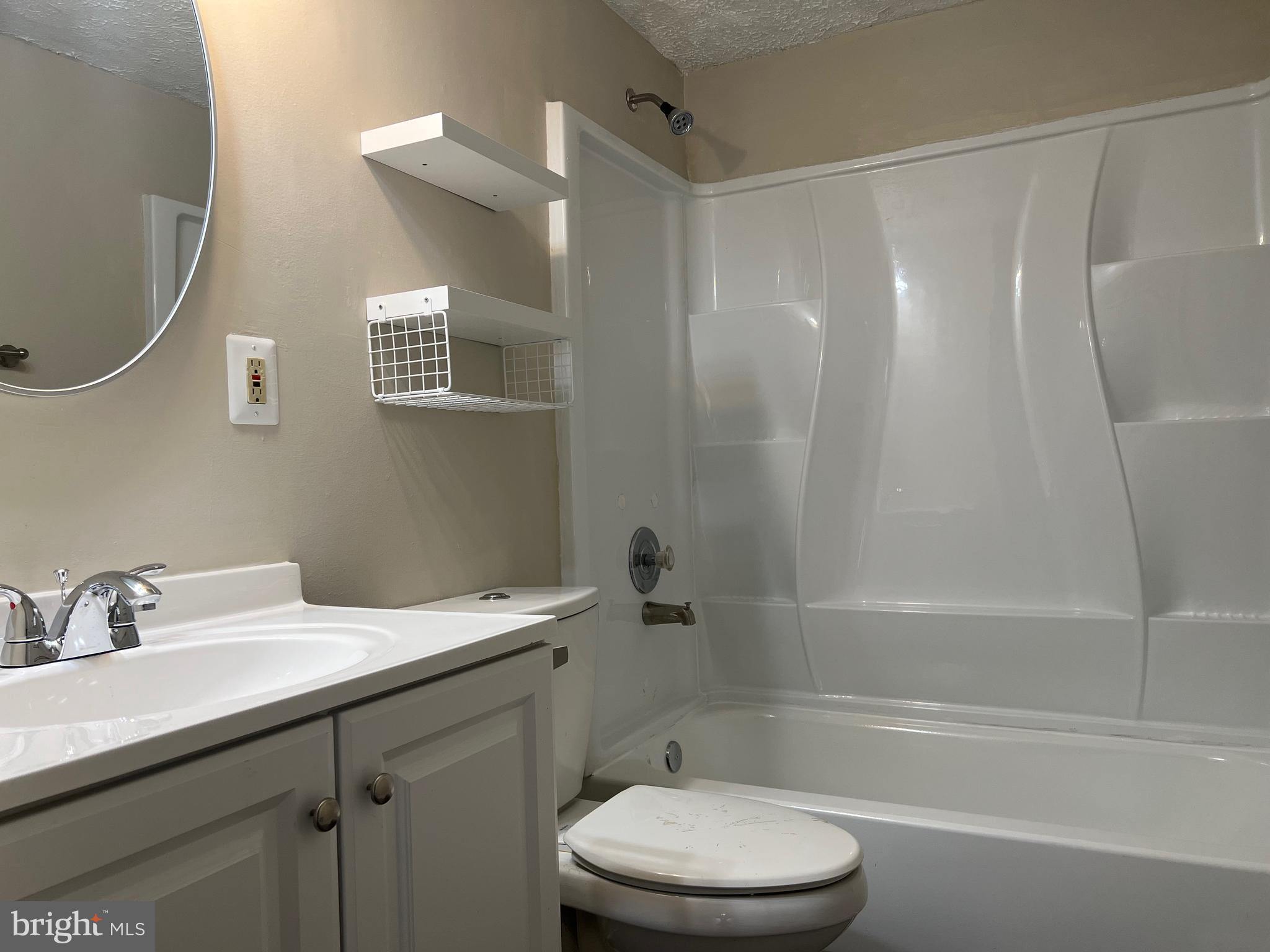 THE PLANTATIONS - Residential Lease