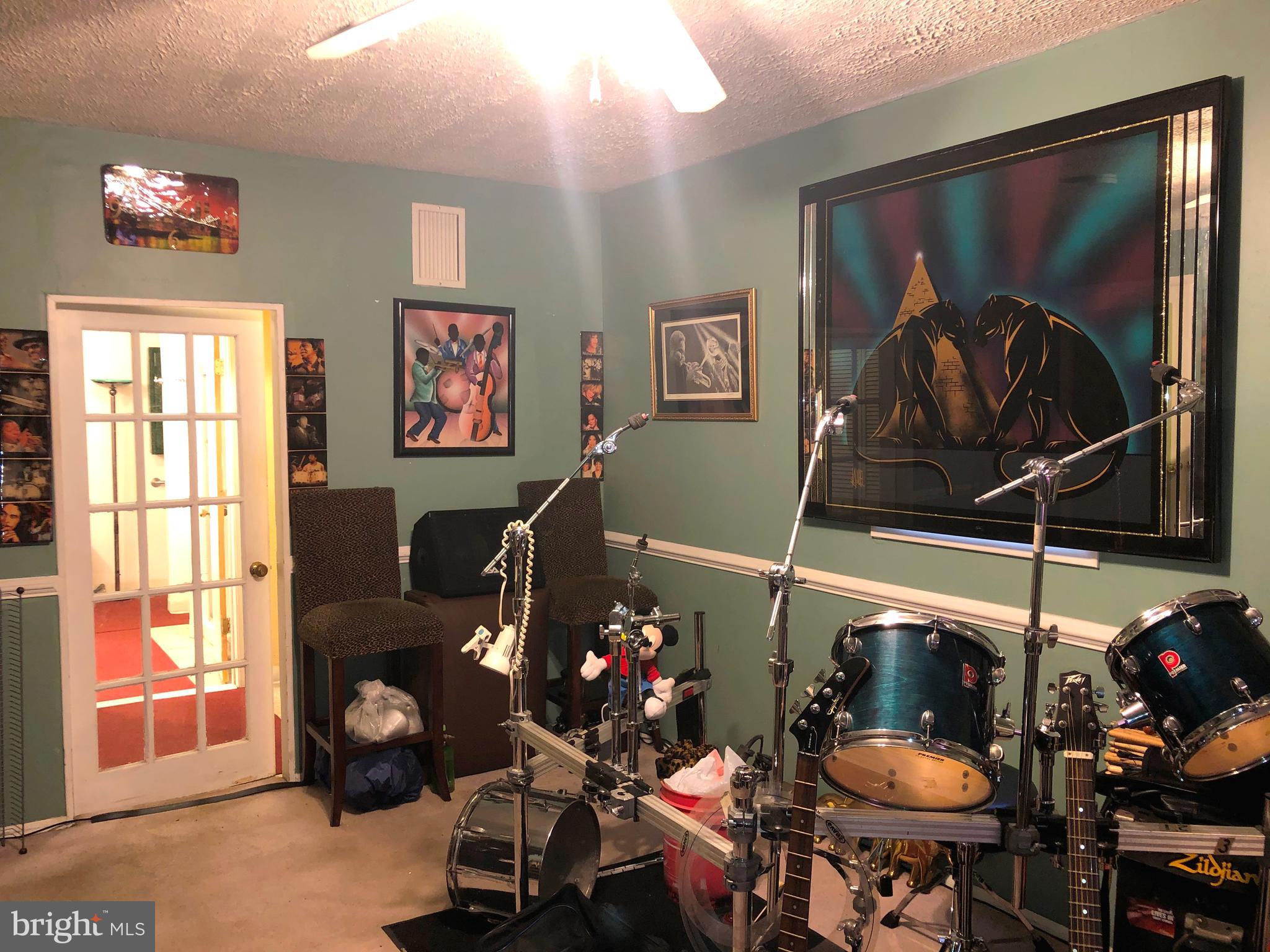 NORTH INDIAN HEAD ESTATES - Residential