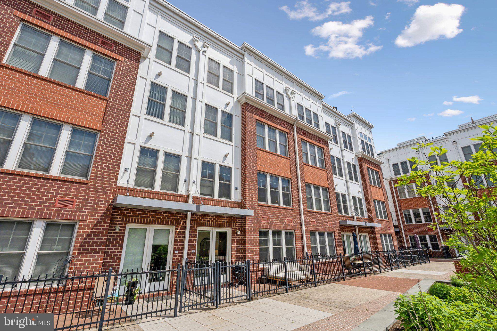 RHODES HILL SQUARE - Residential