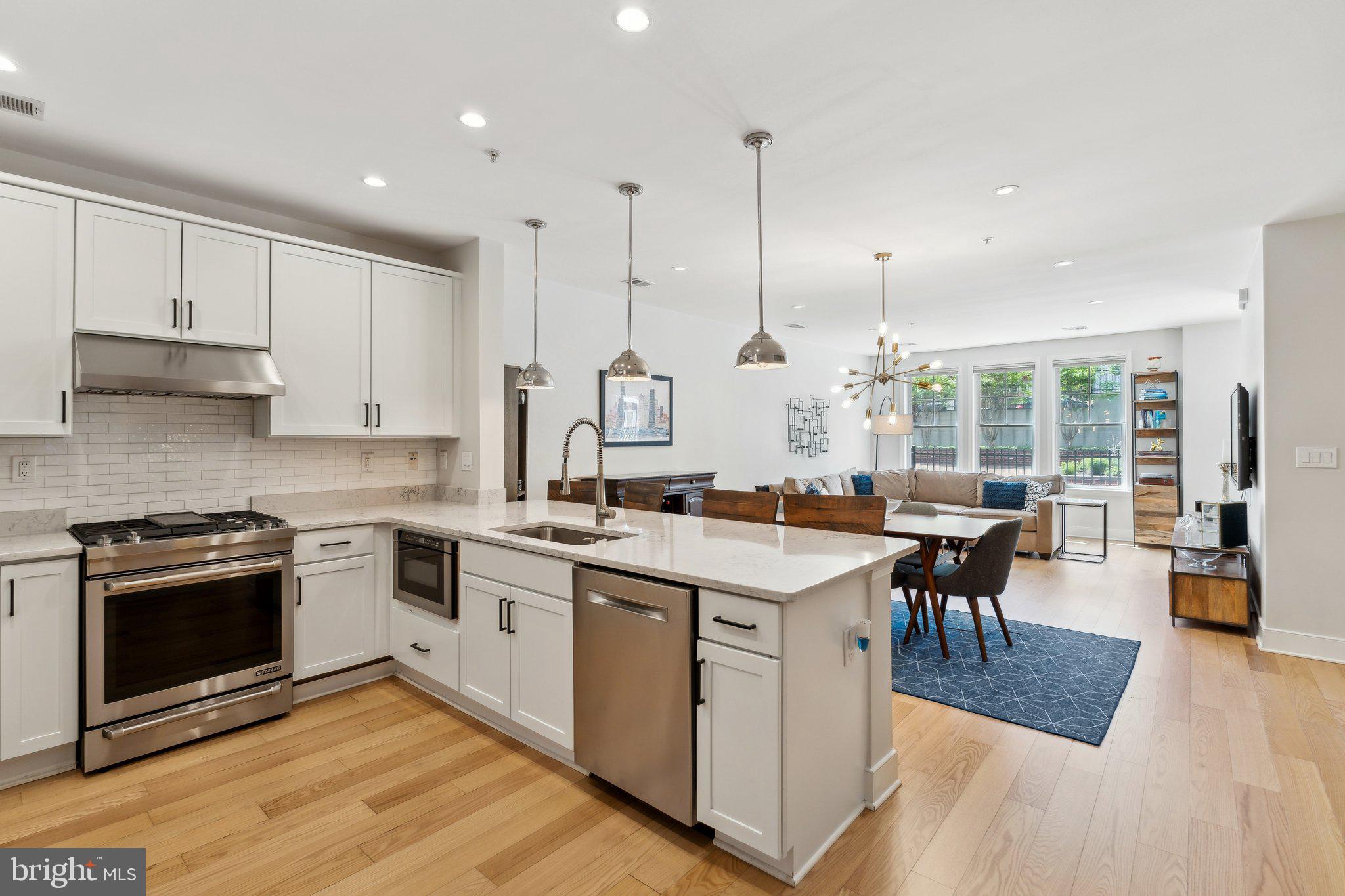 RHODES HILL SQUARE - Residential