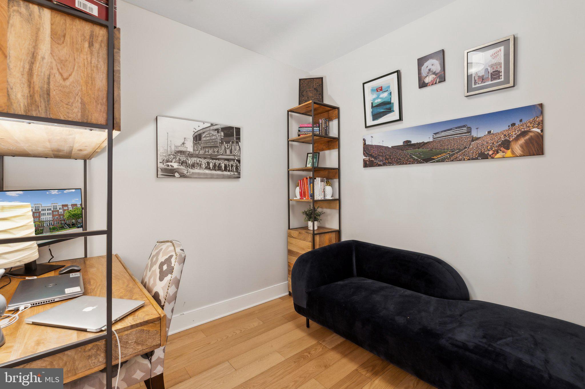 RHODES HILL SQUARE - Residential