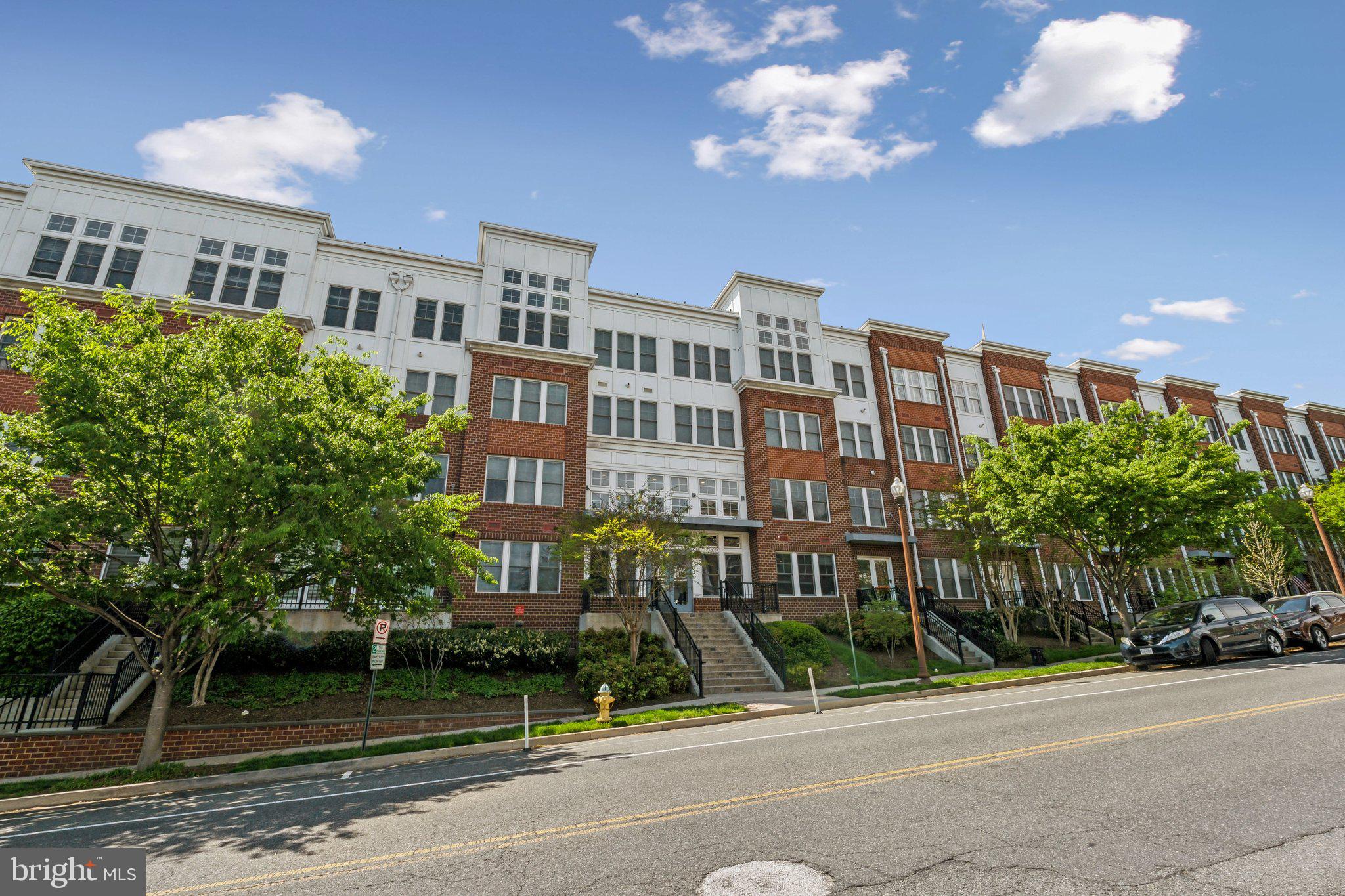 RHODES HILL SQUARE - Residential