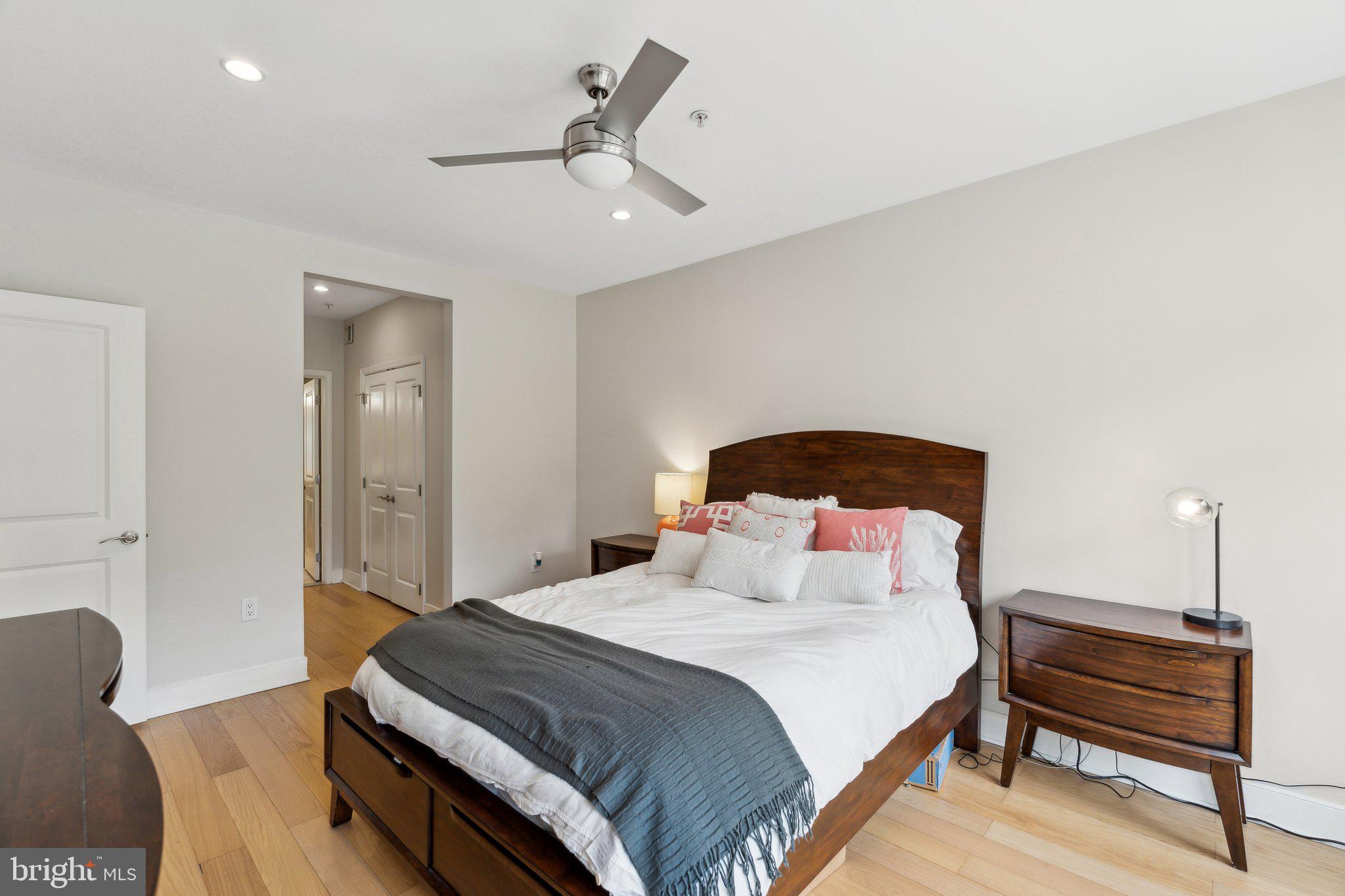 RHODES HILL SQUARE - Residential