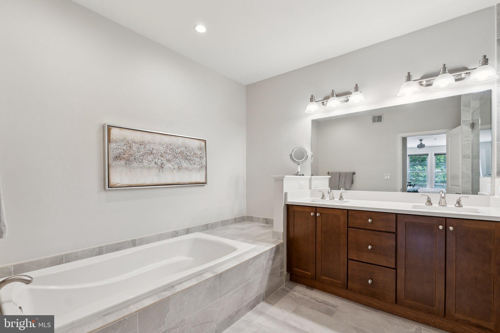 RHODES HILL SQUARE - Residential