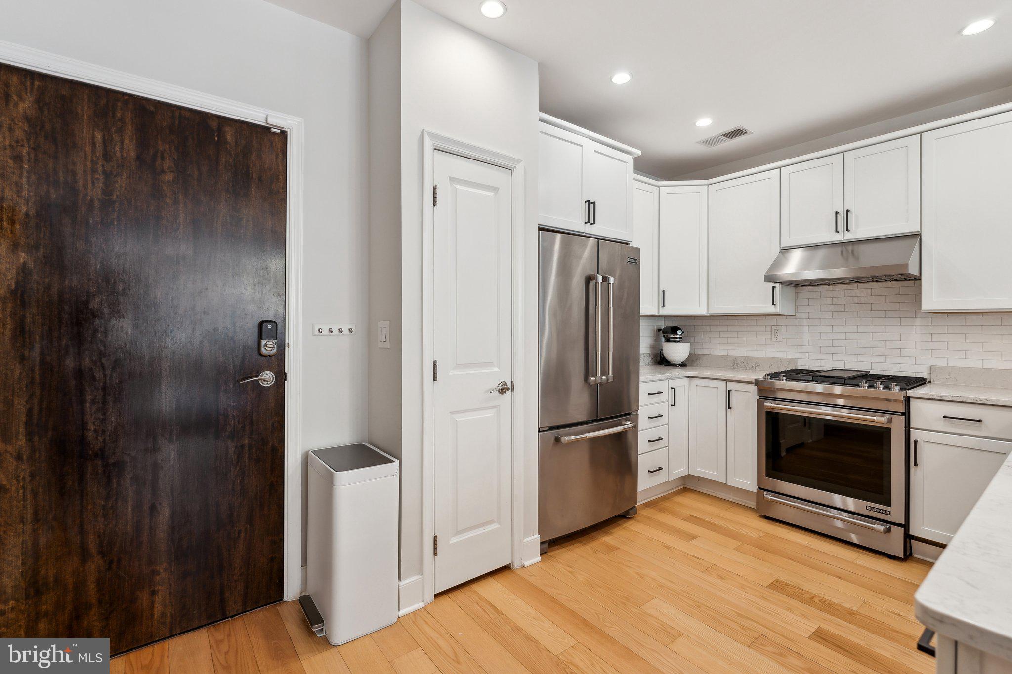 RHODES HILL SQUARE - Residential