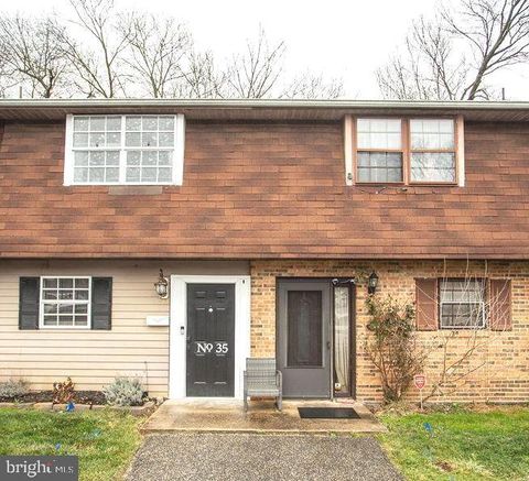 Photo of 35 La Cascata Tnhs, CLEMENTON, NJ 08021 (MLS # NJCD2108110)