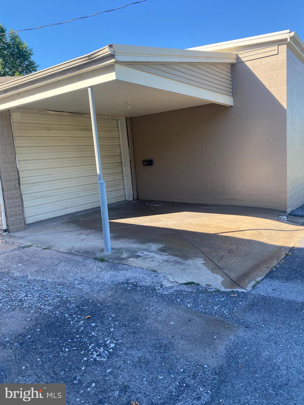 100 CHURCH RD