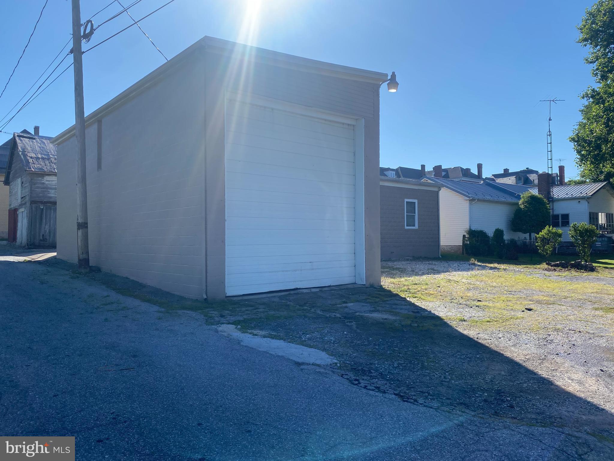 100 CHURCH RD