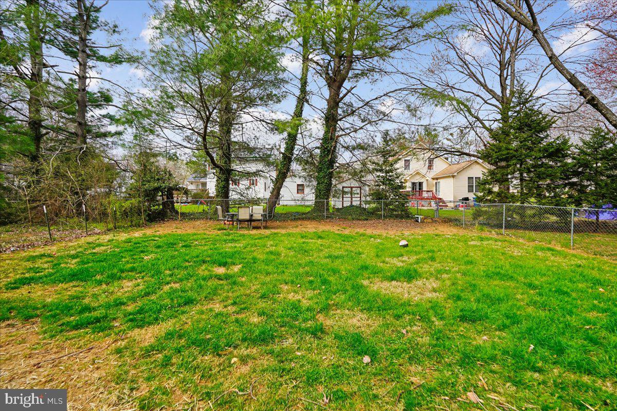 BROADVIEW ACRES - Residential