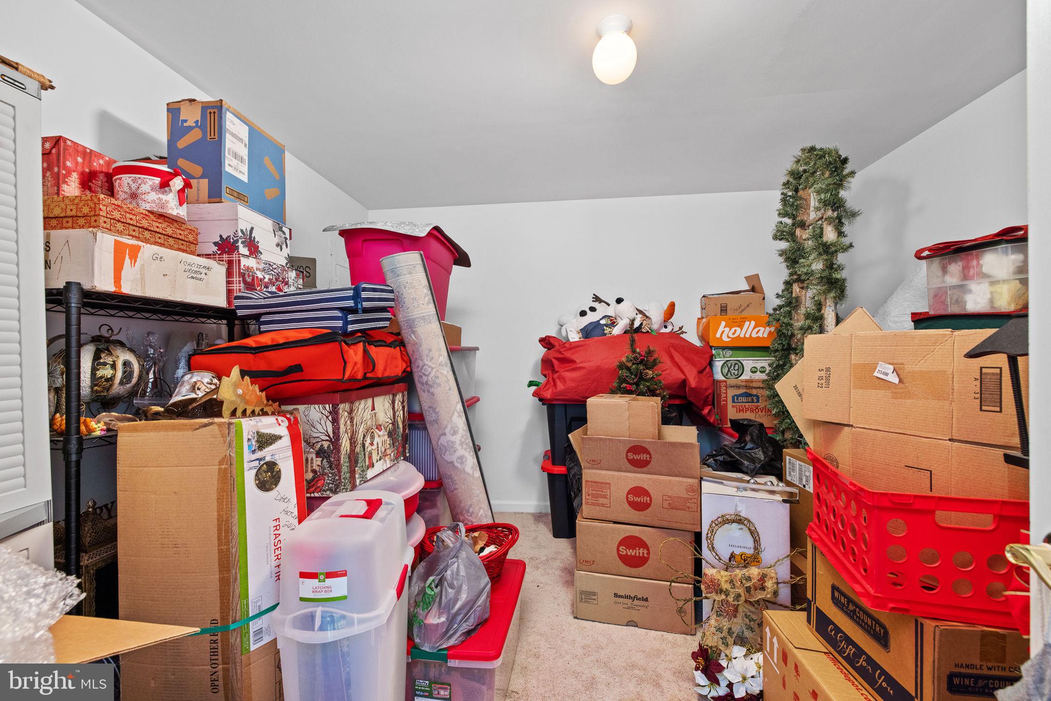 THACKERS TRACE - Residential