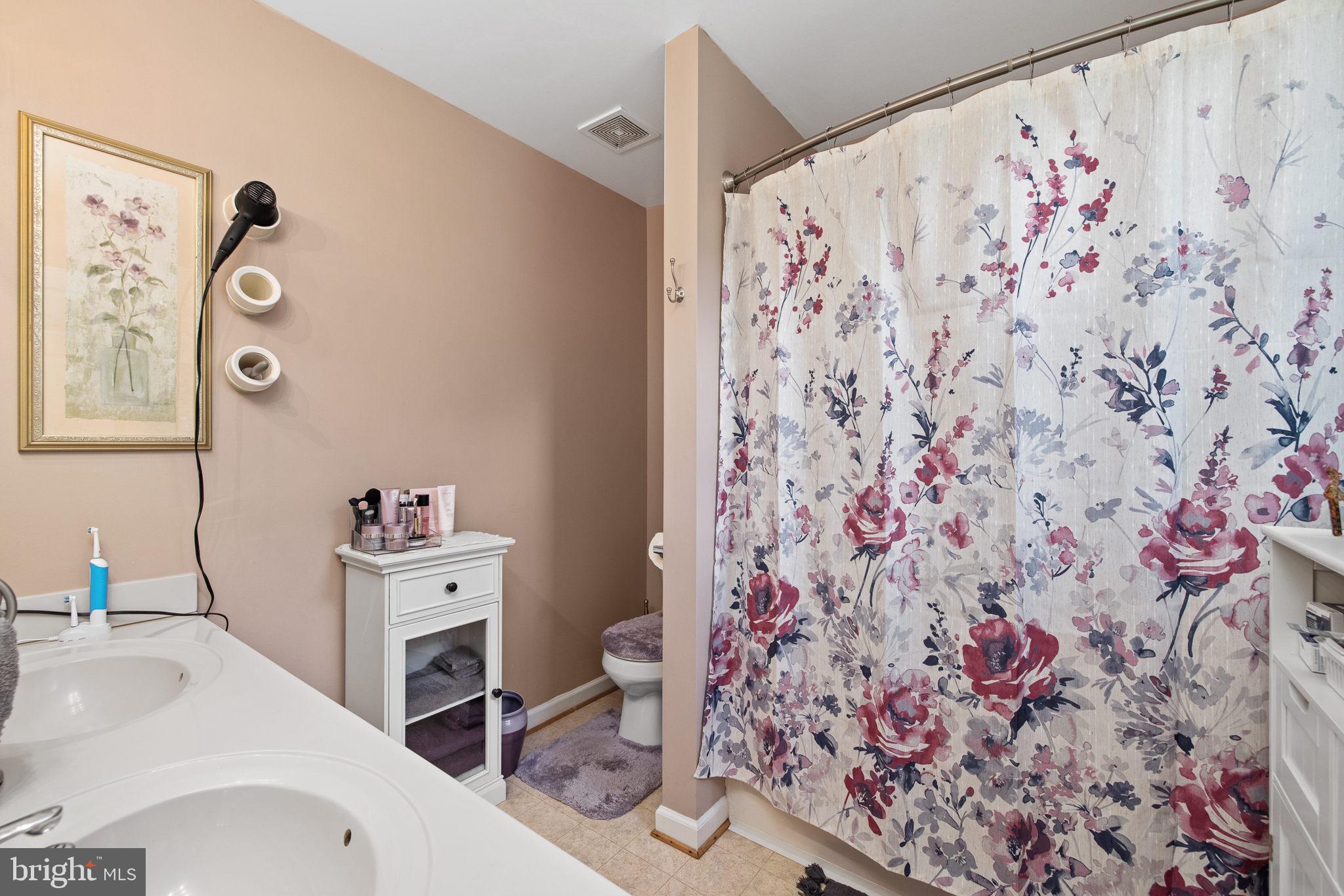 THACKERS TRACE - Residential