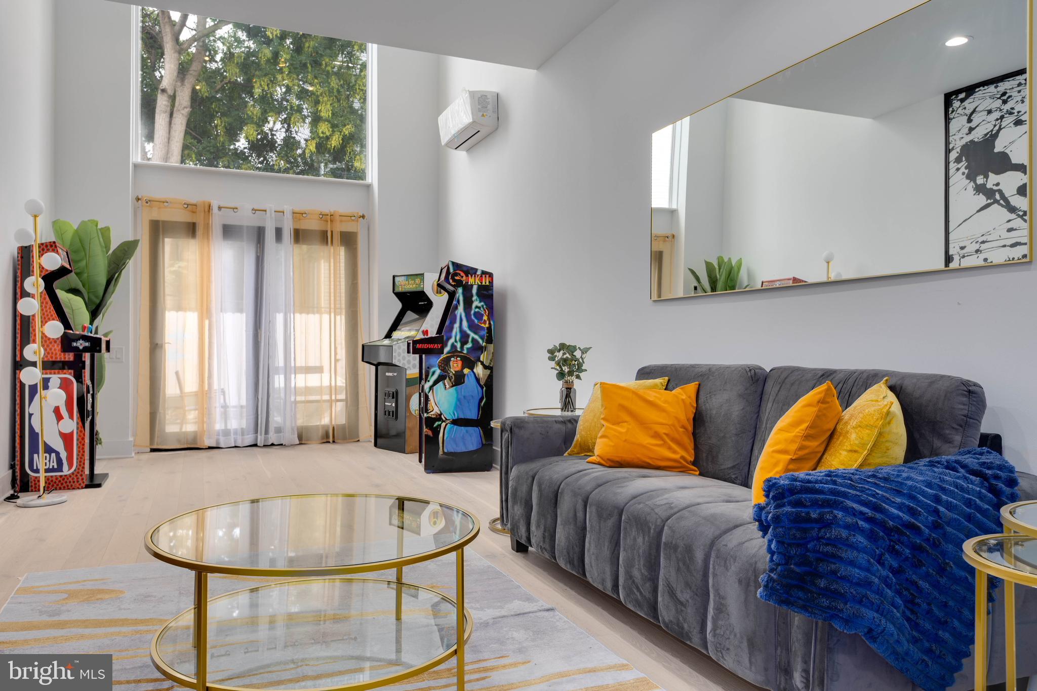 FAIRMOUNT - Residential