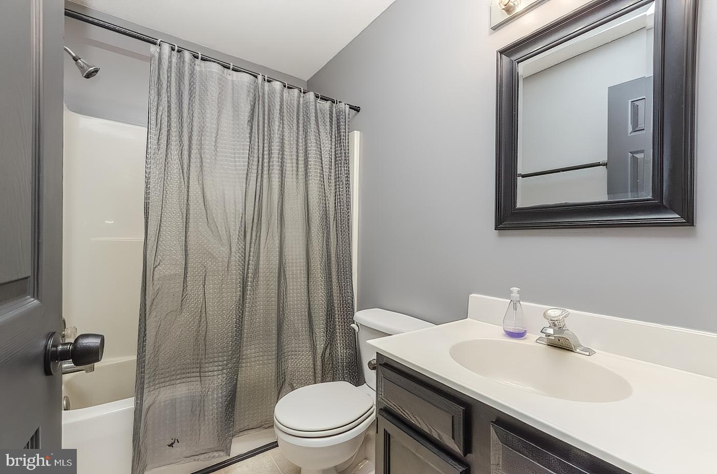 SHANNONDALE - Residential