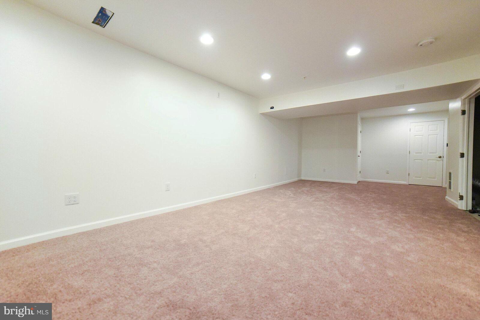 WOODLAND PARK - Residential