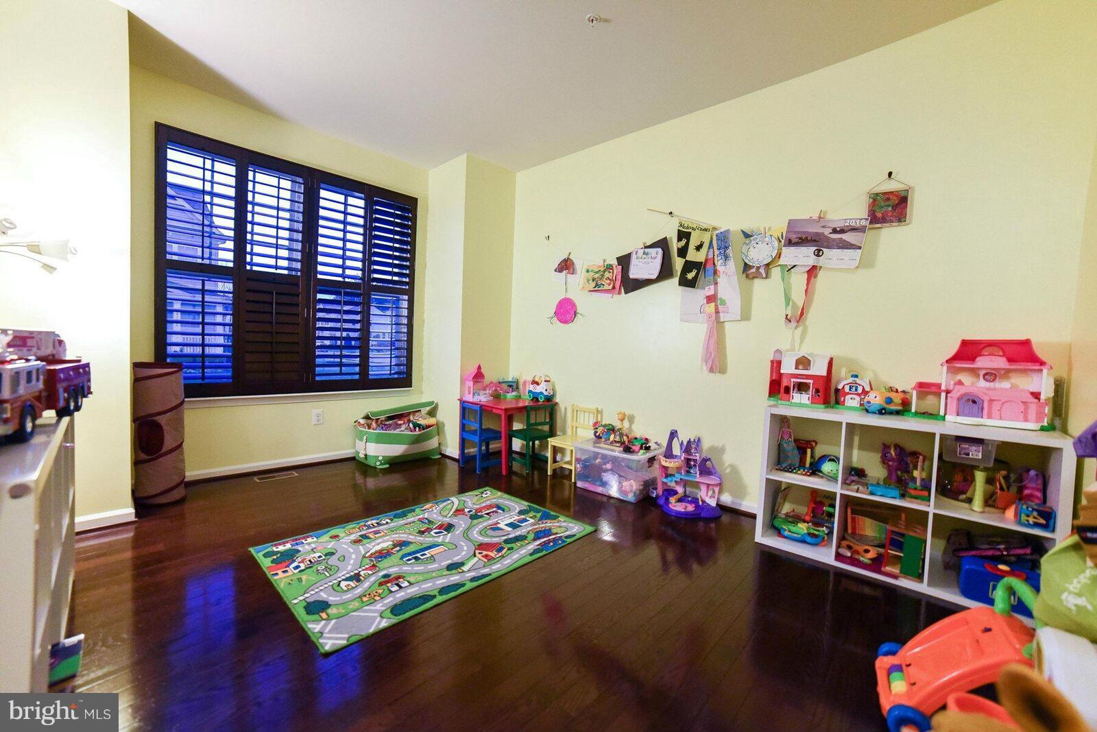 WOODLAND PARK - Residential